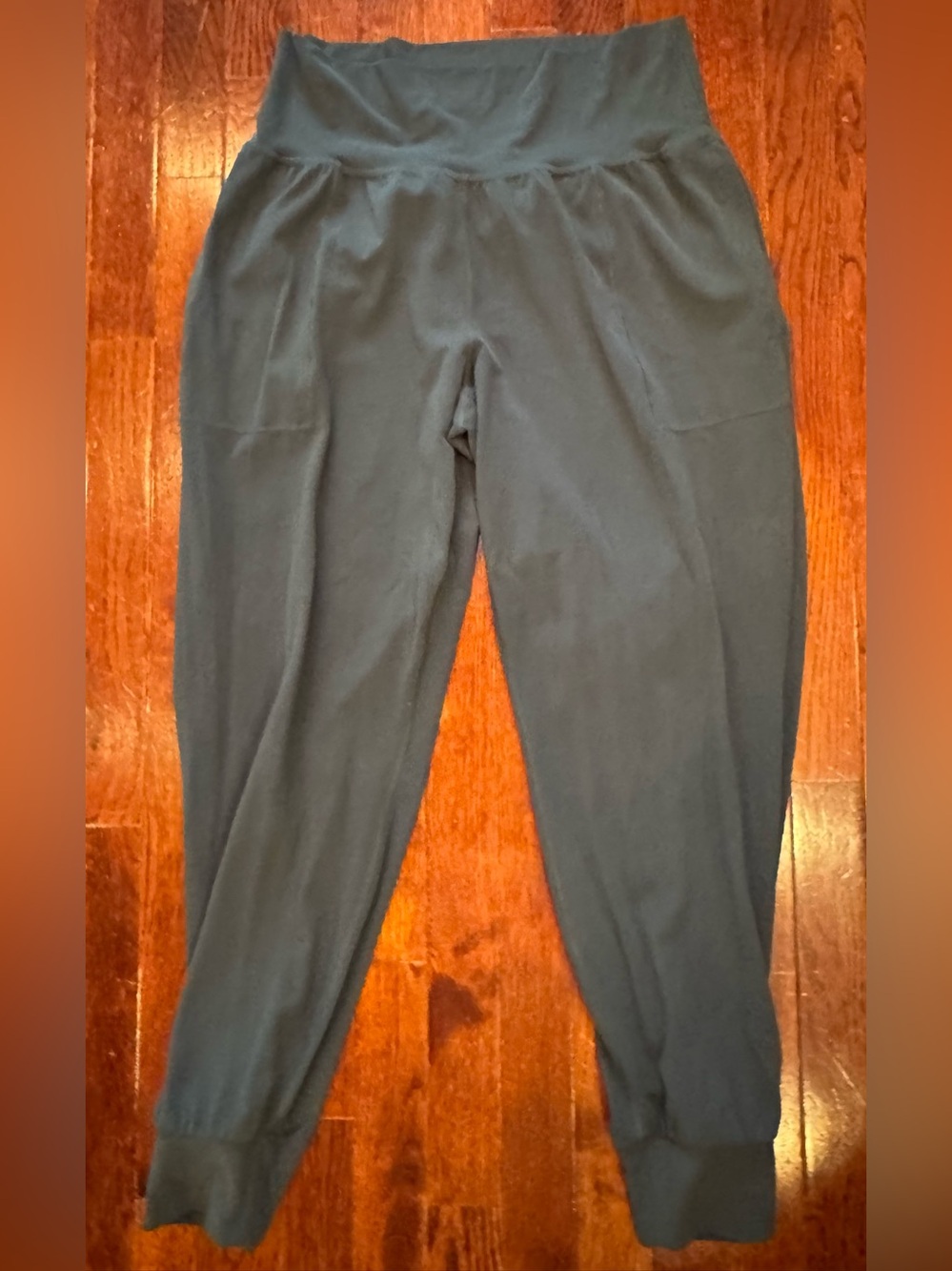 ATHLETA Salutation High Rise Jogger Pine Green EUC Large Powervita Yoga Workout